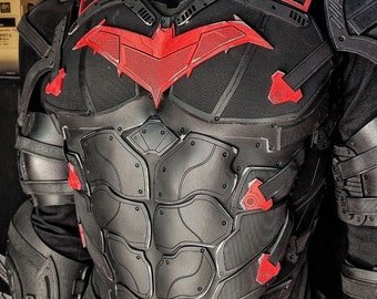 Superhelden-Fledermaus-Brustschutz im Arkham-Design.