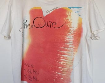 Vintage 1980s the Cure Kiss Me T-shirt (medium) - Etsy