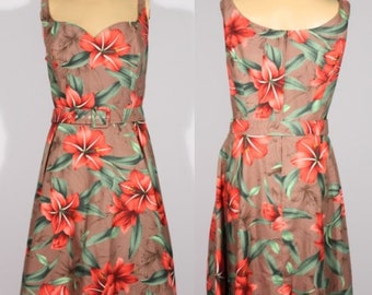 Vintage 1950s reproduction Brown Hawaiian Dress with Red Tropical Flowers - Size XL