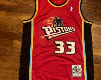 grant hill red pistons jersey