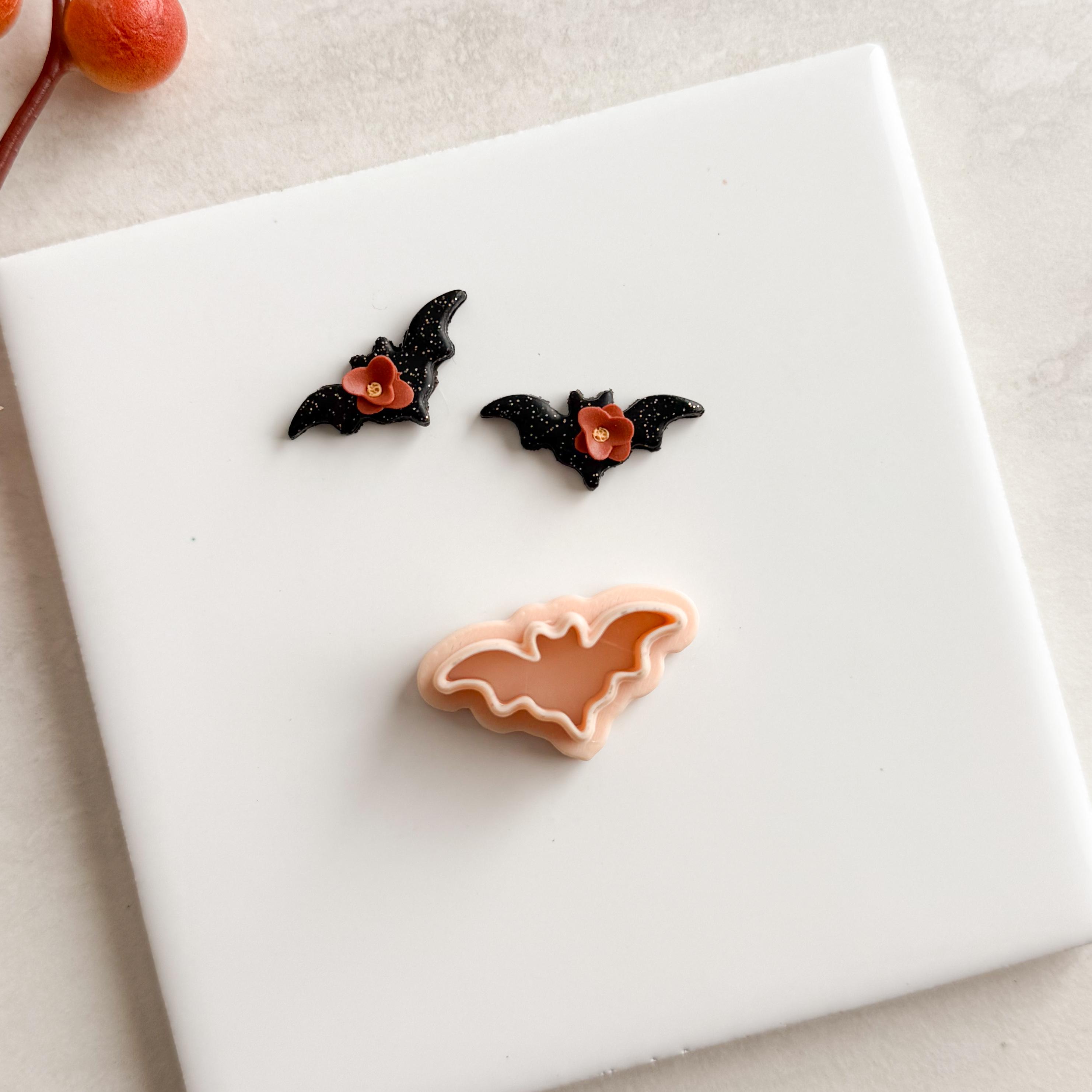 2025 コウモリ No. 4 | コウモリ型 不気味で怖いハロウィン 秋