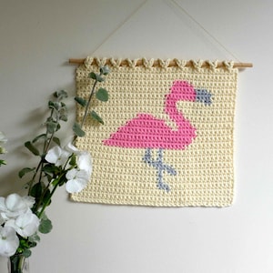 Flamingo crochet wall hanging intarsia pattern