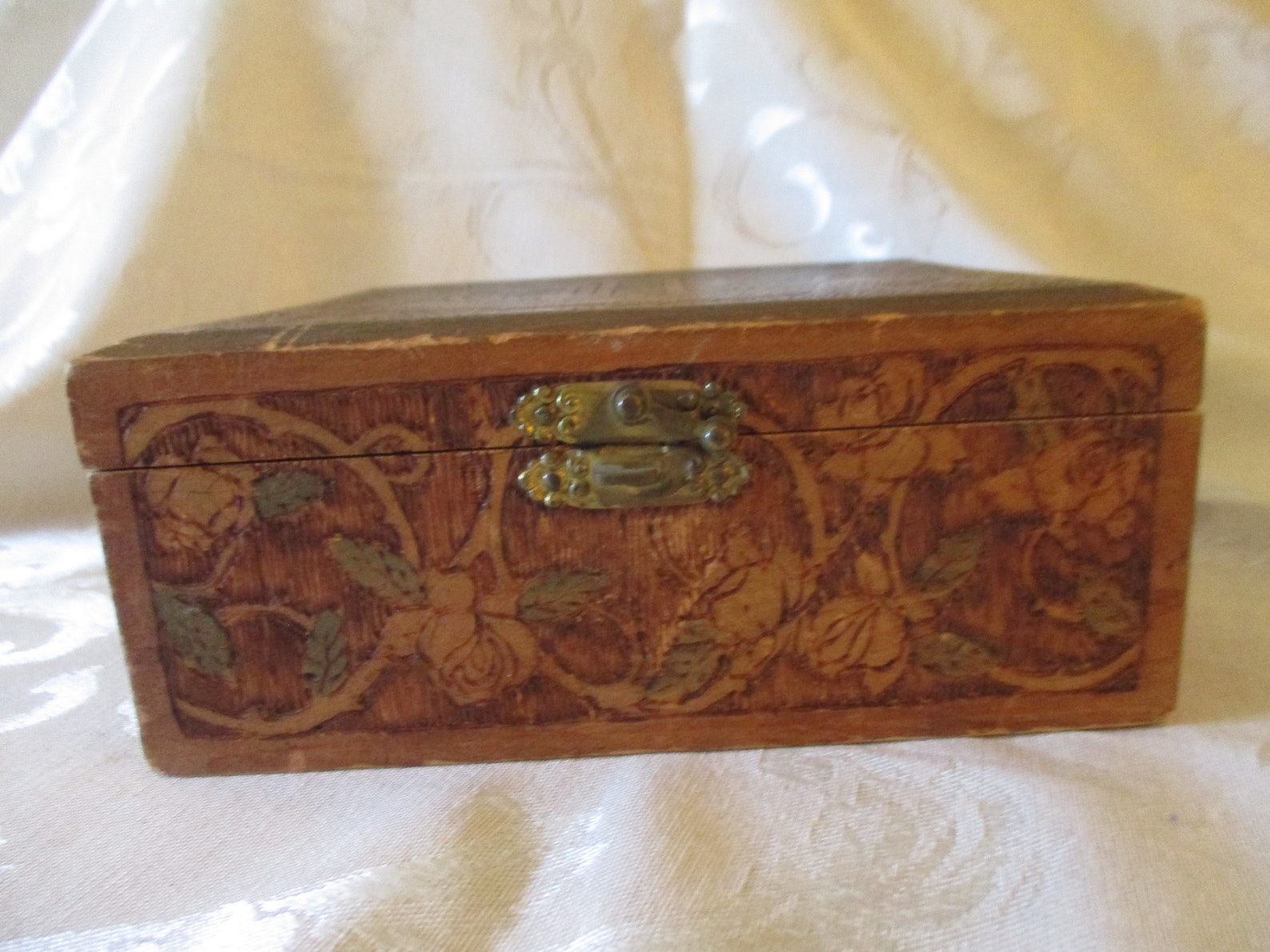 Vintage/antique Flemish Art Co Wood Pyrography Handkerchief Etsy