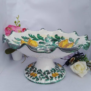 Centerpiece, fruit bowl with lemons decoration, in Caltagirone ceramic.