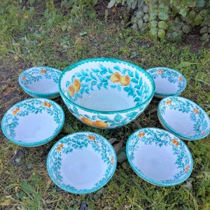 Plate service, ceramic bowls, soup plates, spaghetti service, Sicilian ceramic salad bowls, Italian ceramic bowls, soup service.