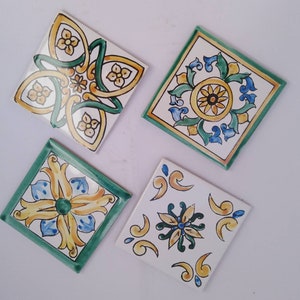 Caltagirone 10x10 tiles decorated by hand.