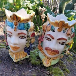 Pair of Sicilian ceramic moor&#39;s heads, Caltagirone ceramic flower stand,plant stand,Sicilian decorations,,Italian artistic ceramics