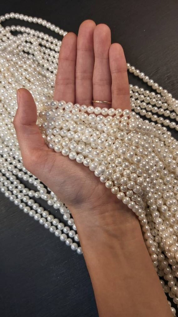 Round Cream Shell Beads (5mm)