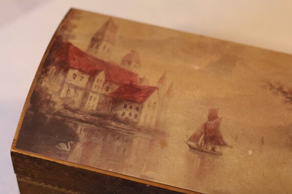 Beautiful, vintage hand painted, hand carved Jewel