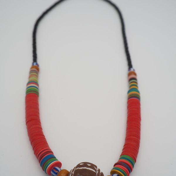 Collier africain unique perles en bakélites/en argile- terre cuite  heishi /fabriqué au Cameroun