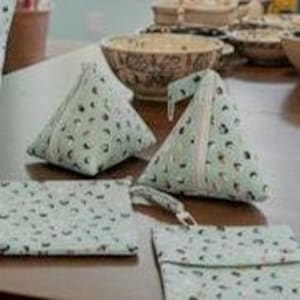 Mini Sushi triangle coin purse with key chain hook