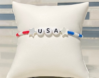 Armband. 4 juli Independence Day-armband. VS-armband. Witte blauwe en rode kralen. Patriottisme. Vakantie. America Freedom armband cadeau.