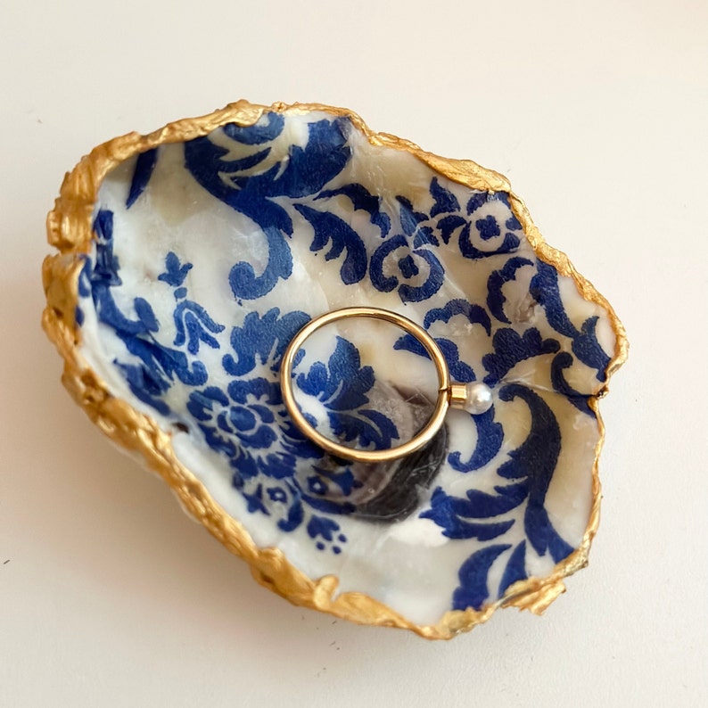 Oyster Shell Ring Dish, Decoupage Chinoiserie Jewelry Holder, Blue White Gold Beach Wedding, Trinket Bowl Coastal Decor, Oyster Shell Decor image 1