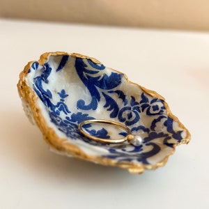 Oyster Shell Ring Dish, Decoupage Chinoiserie Jewelry Holder, Blue White Gold Beach Wedding, Trinket Bowl Coastal Decor, Oyster Shell Decor image 3