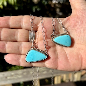 Kingman Turquoise Navajo Pendant Necklace: Sterling Silver, Southwestern Design, Handmade