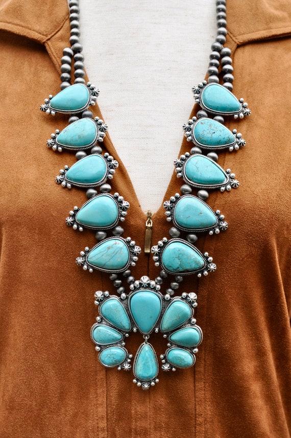 Authentic turquoise squash blossom best sale necklace
