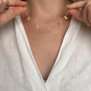 Colar com nome personalizado ouro - colar inicial prata - joias com nome - presente de dia dos namorados - colar com letras espaçadas - presentes personalizados