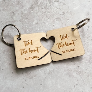 Tied The Knot Wedding Gift, Cut Matching Couples Keyring, 5 Year Wedding Anniversary Gift, Wooden Couple Keychain, Personalised Keyring Ply