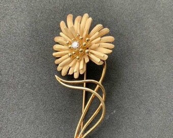 Vintage 14k Gold Flower Brooch Pin A Unique 14k Gold Floral Brooch signed David E. Trabich