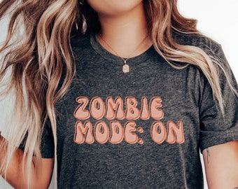 Modo zombie en camisa, linda camisa de fantasma y calabaza, sudadera de otoño de calabaza de Halloween, camisa de cosas de Halloween, camisa de garabatos de Halloween