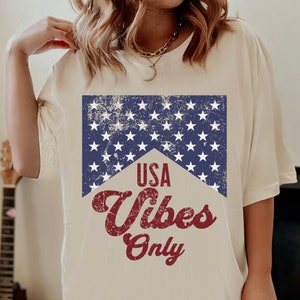 USA Vibes Shirt, Retro America Shirt, Comfort Color Oversized Tshirt, Women&#39;s July 4th, Lounge Comfort Shirt, Weekend Lake Shirt, 1776 Tee
