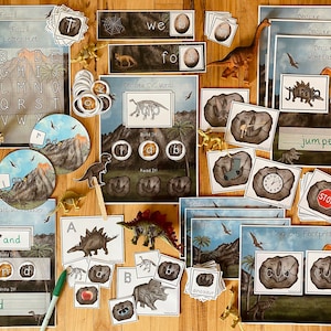 Dinosaur Unit: Literacy Pack