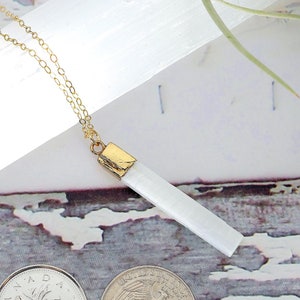 Roh Selenit Kristall Halskette: 14k Gold Filled Kette