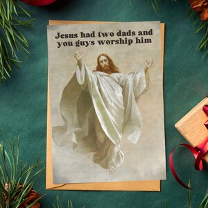 Jesus Had Two Dad LGBTQ Weihnachtskarte Classic Holiday Mid Century MCM Retro Geschenk Lesbisch Queer Bi Atheist Agnostic Religion Vintage Geschenk