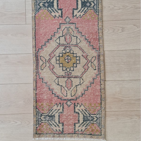 2x3 Mini Vintage Rug, Handmade Wool Rug, 2x3 Area Rug, Turkish Door Mat,Bath mat,  Traditional rugs  90 cm x 45 cm