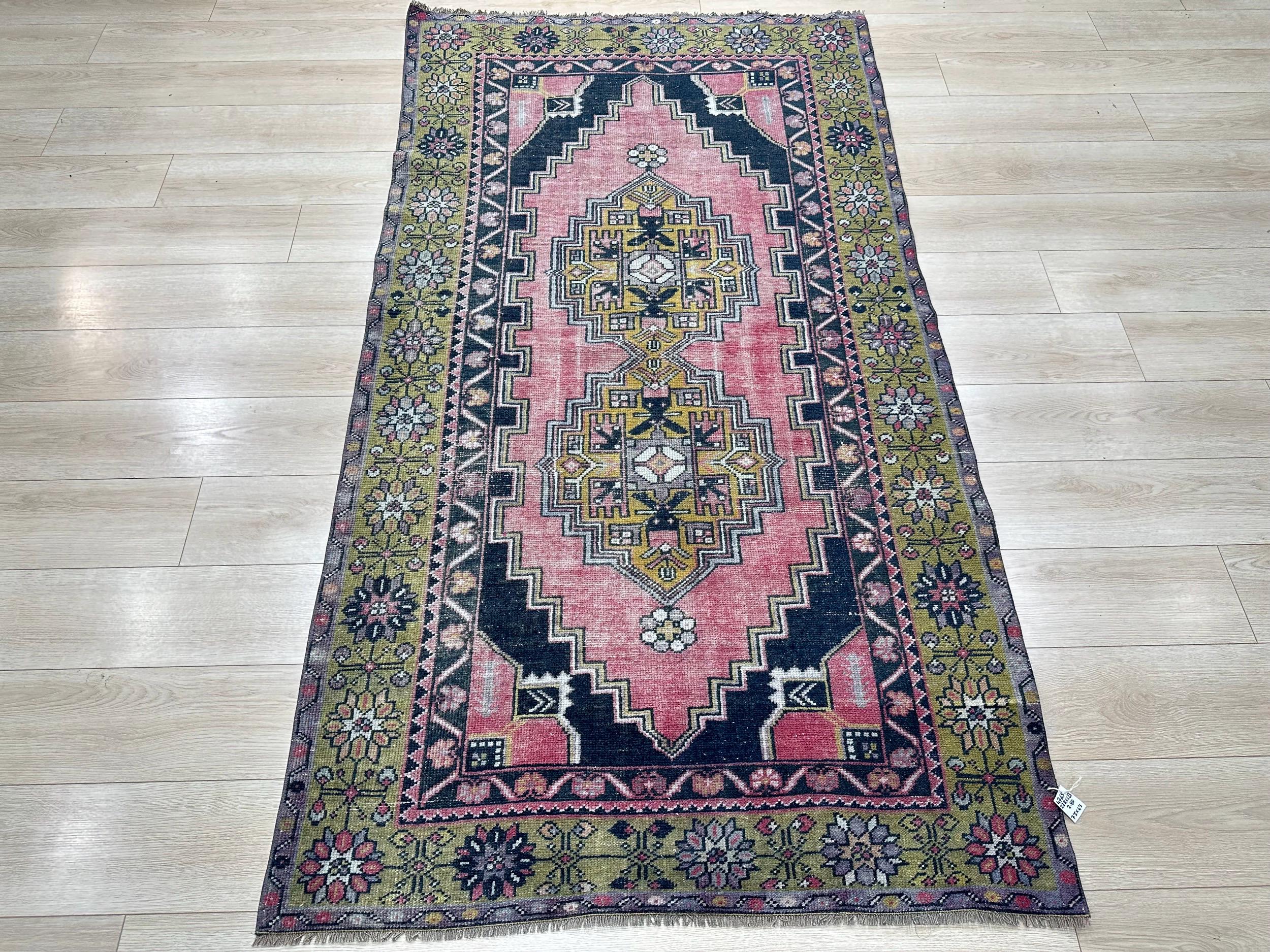 4x8 Vintage Turkish Rug - 4'1 X 7'5 Ft | Faded Pink Oushak Rug