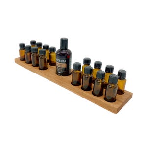Öle Aufsteller aus Buchenholz für 16 x 15ml Flaschen und FCO mit Filzeinlage für Doterra Öle Display für Ölflaschen Ätherische Öle
