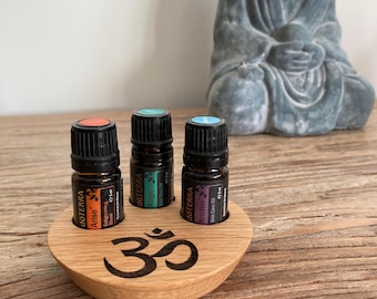 The ultimate stand for all yoga enthusiasts. Holds three 5ml bottles and features an engraved Om symbol, crafted from genuine oak wood.