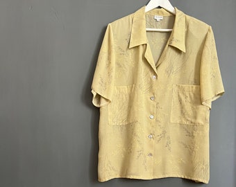 Vtg City Textil Viscose Blouse, Mustard Yellow Beige Gray Floral Print Shirt, Shoulders Padded Buttoned Side Slits Relaxed Blouse, XL-XXL