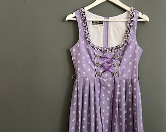 Vtg Alpin de Luxe Trachten Dirndl Midi Dress, Floral Print Lilac and White Peasant Dress, German Folk Metal Clasps Octoberfest Dress,Size 36