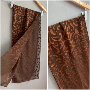 Vintage doorschijnende sjaal bruin bloemmotief rechthoekig elegante dames retro sfeer