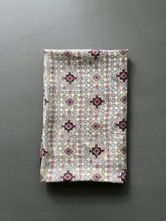 Vtg Huge Block Printed Shawl Rectangular Wrap Gra… - image 9