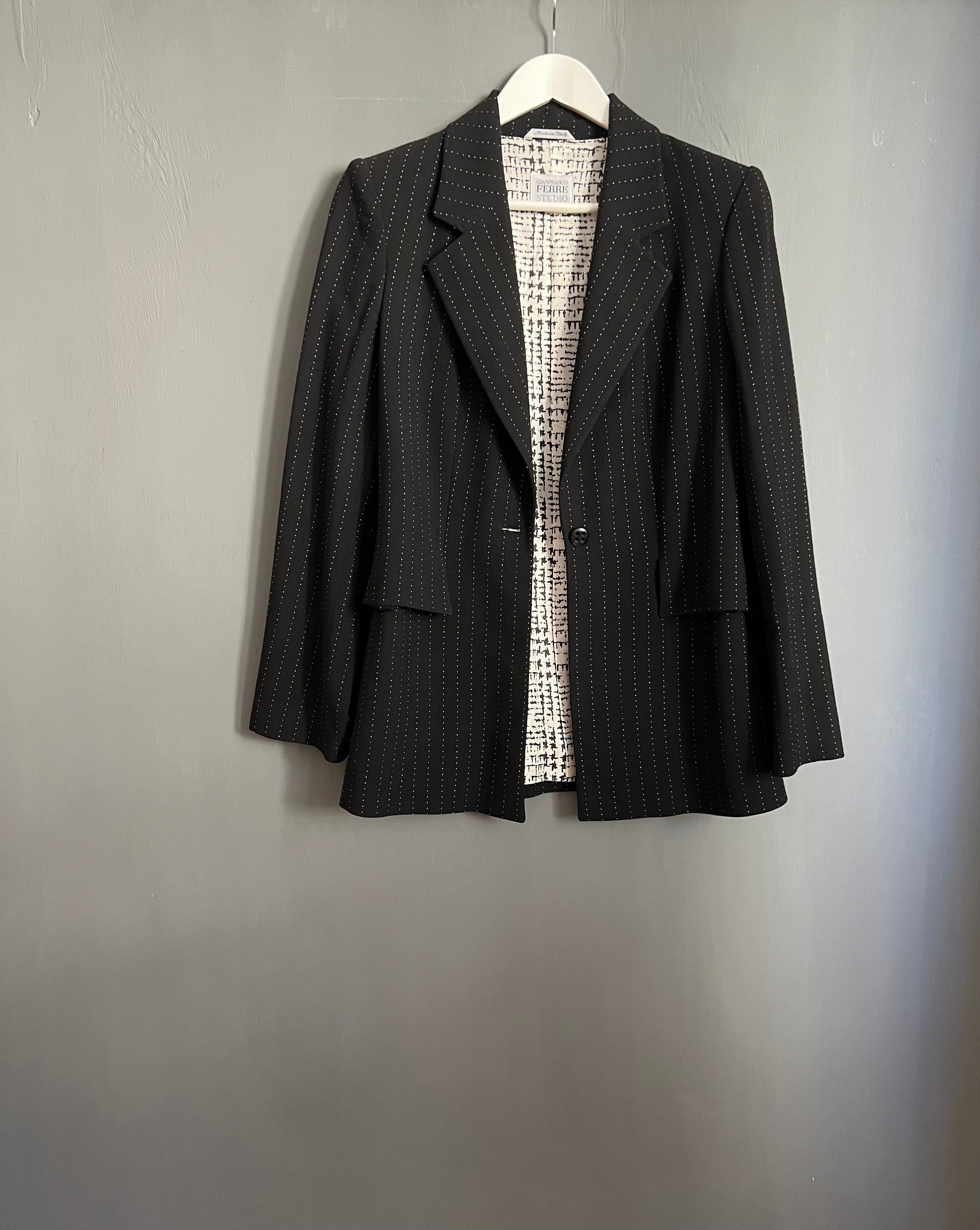 Vtg Gianfranco Ferre Studio Wool Blend Blazer, Classic Design 3