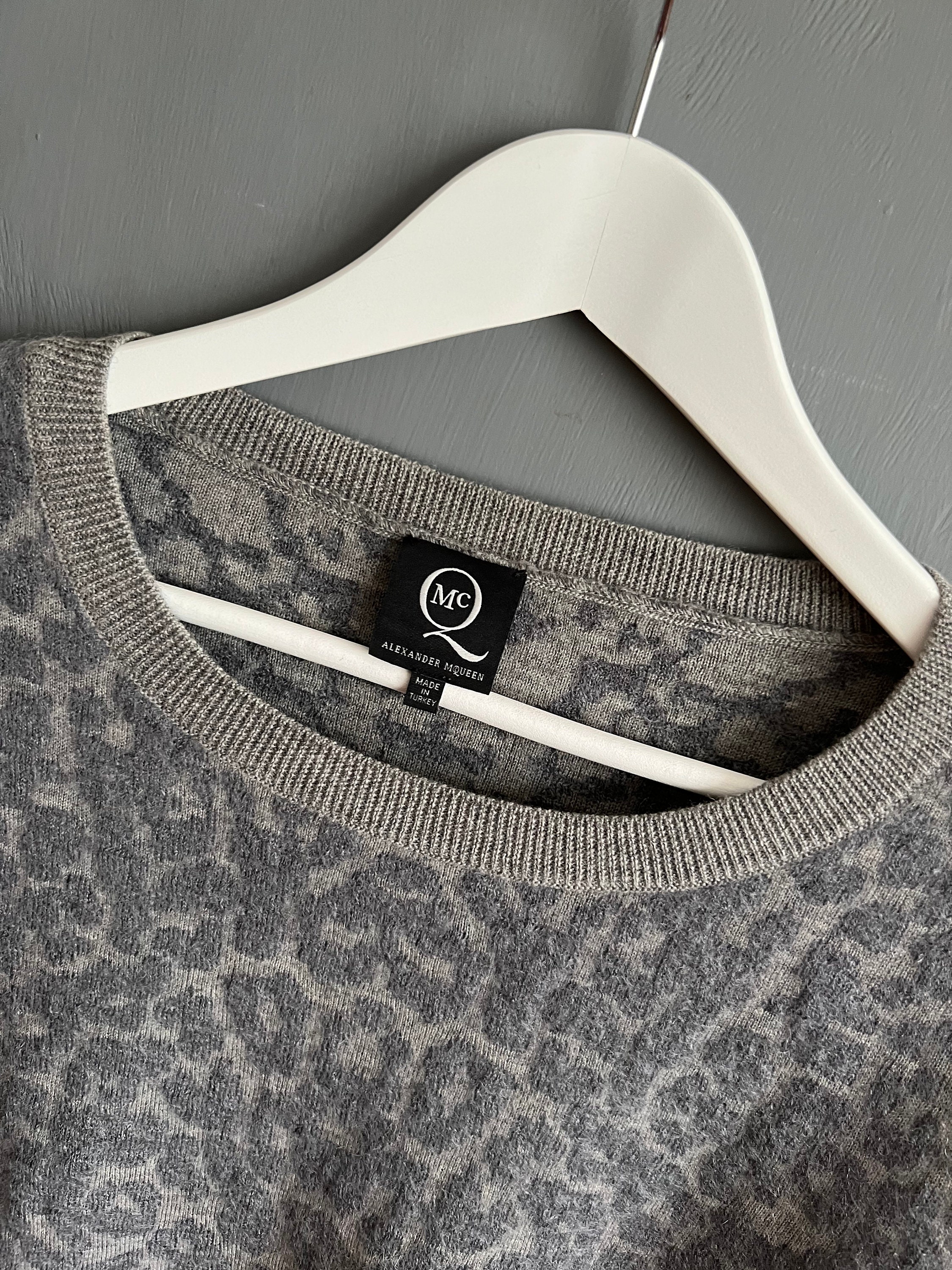 ALEXANDER MCQUEEN Womens Sweater, Leopard Print Dark Gray and Gray