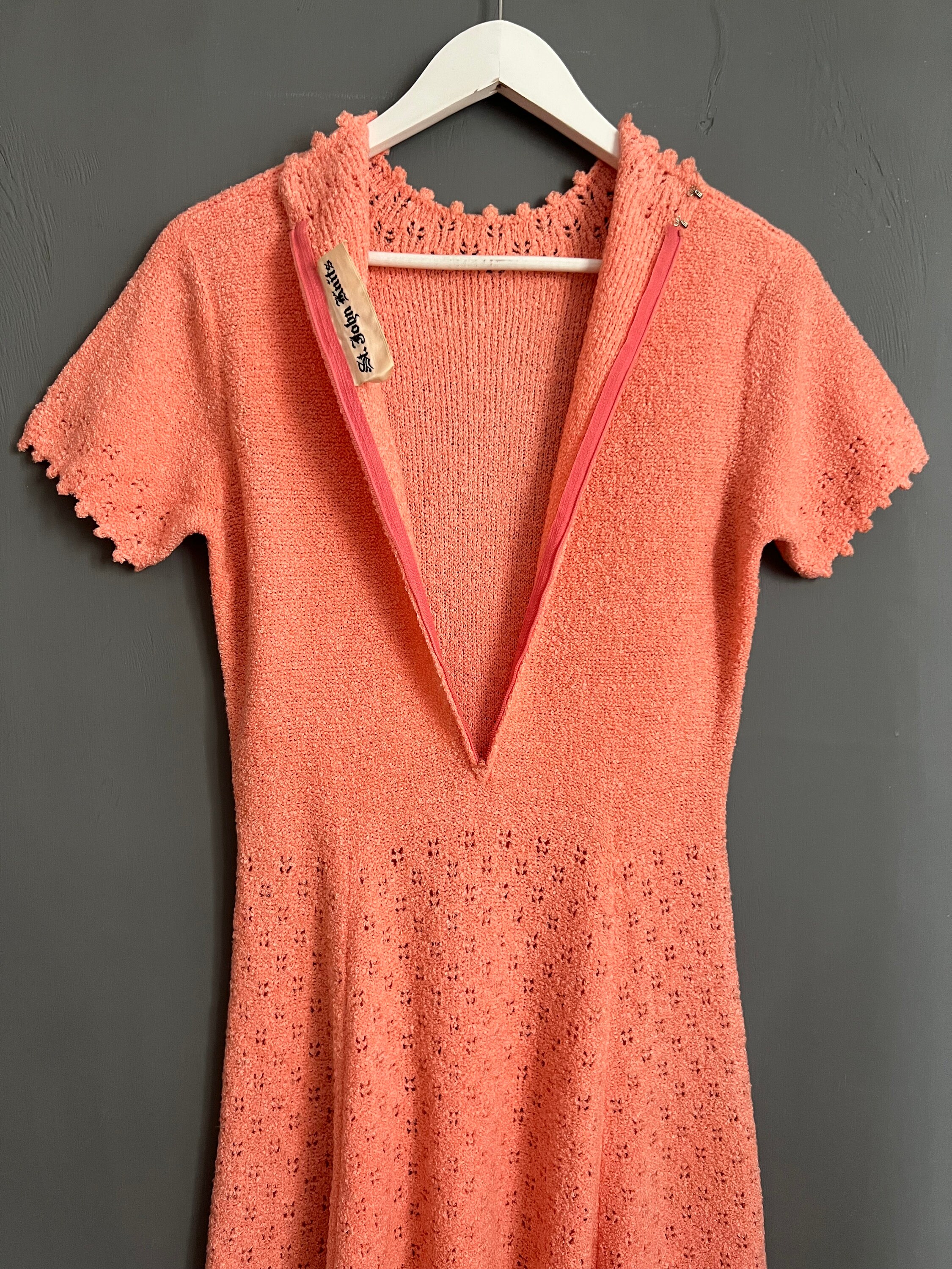Vintage 1970's St. John Knits Dress Peach Coral Midi Dress Eyelet Knit Waisted Short Sleeve Crew Neck Back Zippered Unique Dress Size M-L