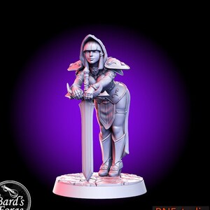 Silencia Female Paladin Warrior Miniature 3D Resin Printed 28-32mm Tabletop Fantasy Gaming D&D Pathfinder Frostgrave RN Estudio