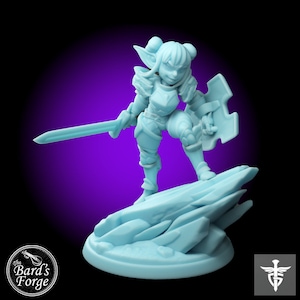 Goblin Female Paladin Warrior Miniature 3D Resin Printed 28-32mm Tabletop Fantasy Gaming D&D Pathfinder  Twin Goddess
