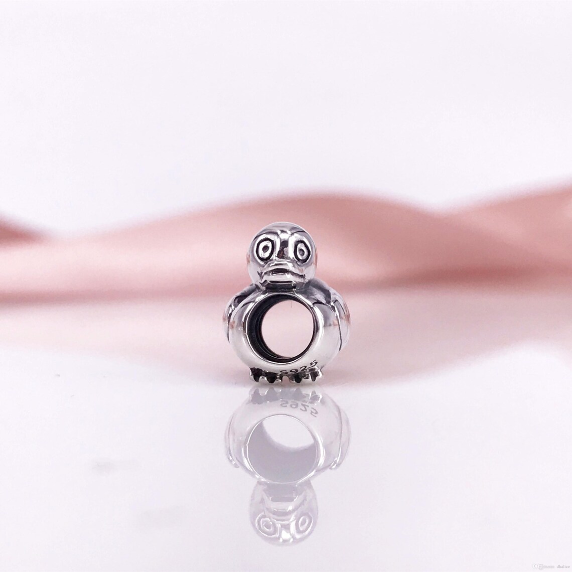 Pandora duck Clearance