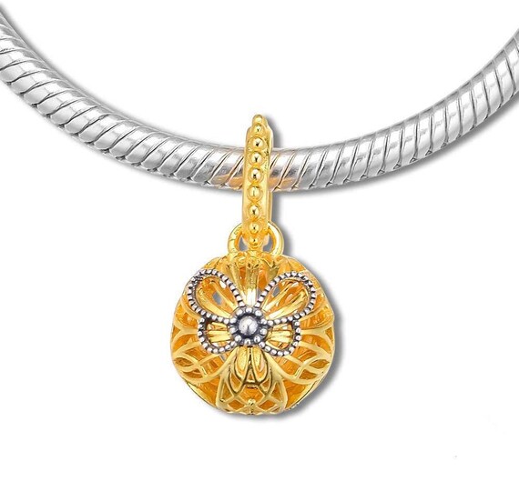 Openwork Shine Ring Gold Butterflies Love Lock Matte Brilliance Hearts