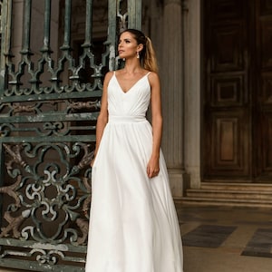 Schlichtes Brautkleid einfaches Brautkleid A-Liniebrautkleid V-Ausschnitt Brautkleid Sommer Brautkleid  Seidenhochzeitenkleid Hochzeitskleid