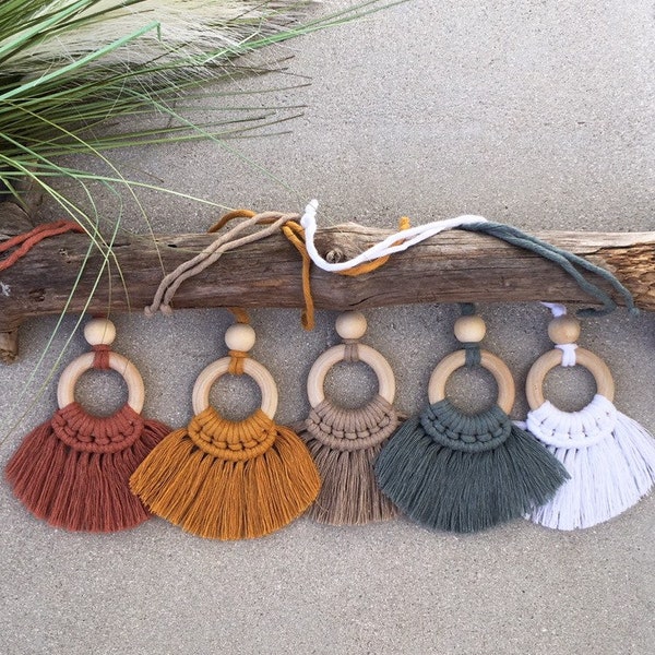 macramé for car - essential oil diffuser - Charm for rearview mirror