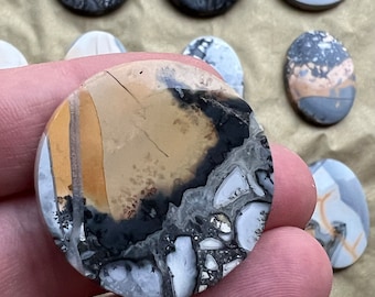 Maligano Jasper Cabochons: Indonesian Gemstone for Jewelry Making