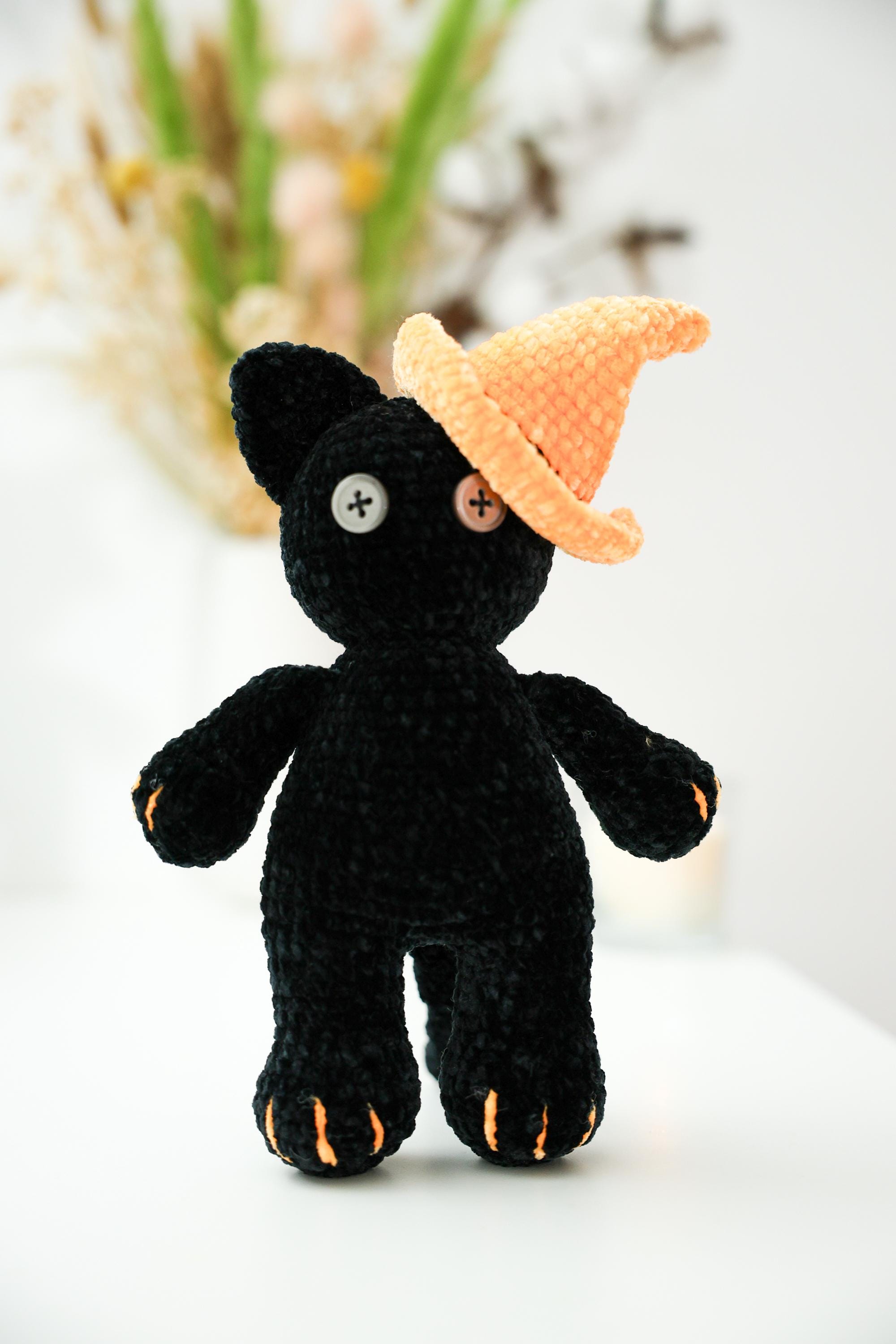 魔女のクマちゃんと黒ネコさん あみぐるみ【d-64】 魔女のクマちゃんと黒ネコさん あみぐるみ【d-64】 魔女のクマちゃんと