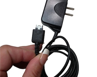 LG Travel Adapter STA-P52WR Wall Charger 5.1V 0.7A Proprietary Connector A5