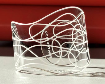 Finely engraved transparent acrylic cuff bracelet, plexiglass cuff, Entrelacs cuff