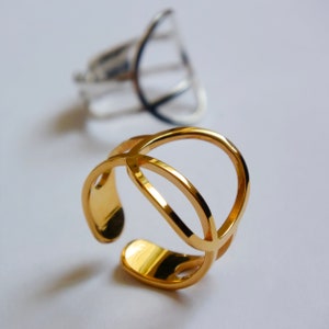 Open circle with a line ring OLGA ajustable gold plated 3 microns or silver plated